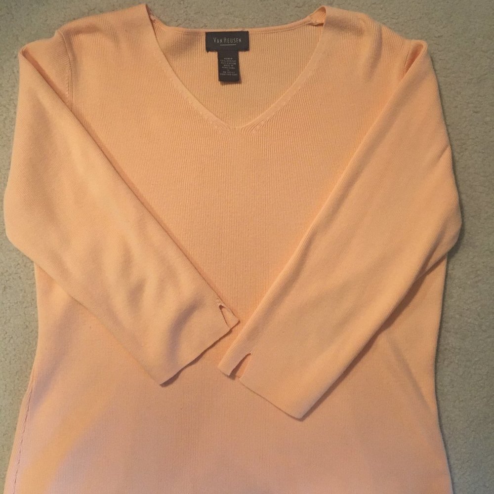 Peach Knit 3/4 length V-neck spring sweater, NWOT